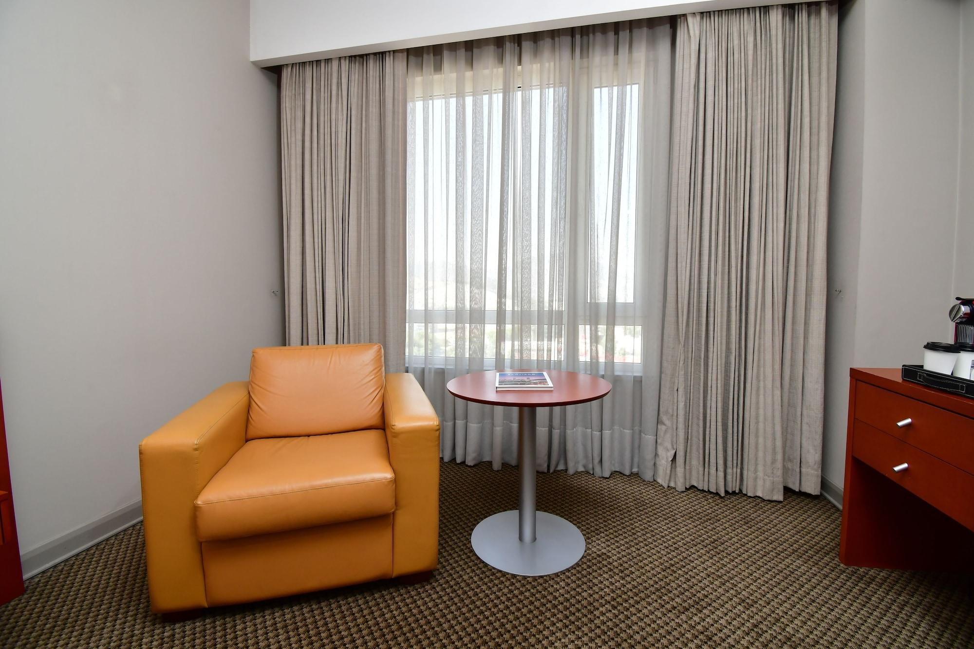 Radisson Ciudad Empresarial Santiago del Cile