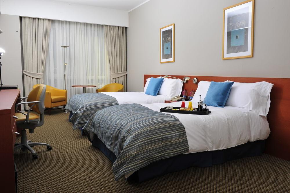 Hotel Radisson Ciudad Empresarial Santiago